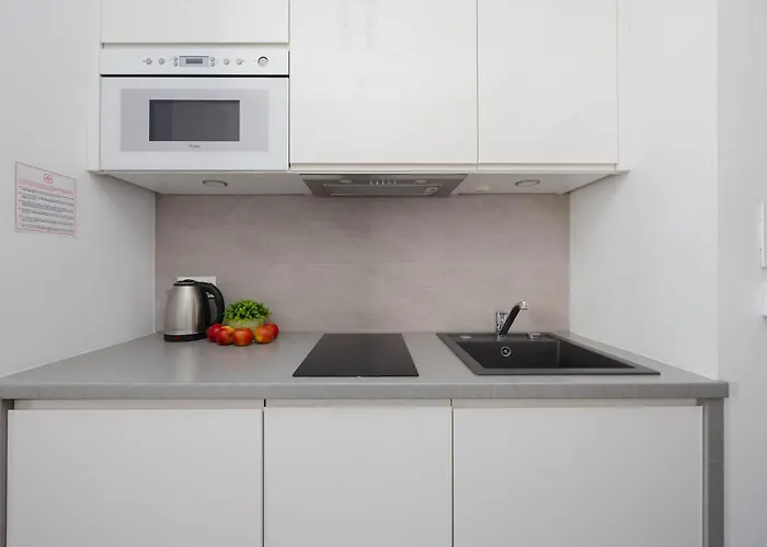 Comfortable In With Parking Next To The Expo Xxi By Renters