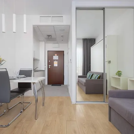 Modern In With Parking Next To The Expo Xxi By Renters 아파트 바르샤바