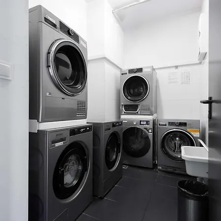 아파트 Modern In With Parking Next To The Expo Xxi By Renters 바르샤바